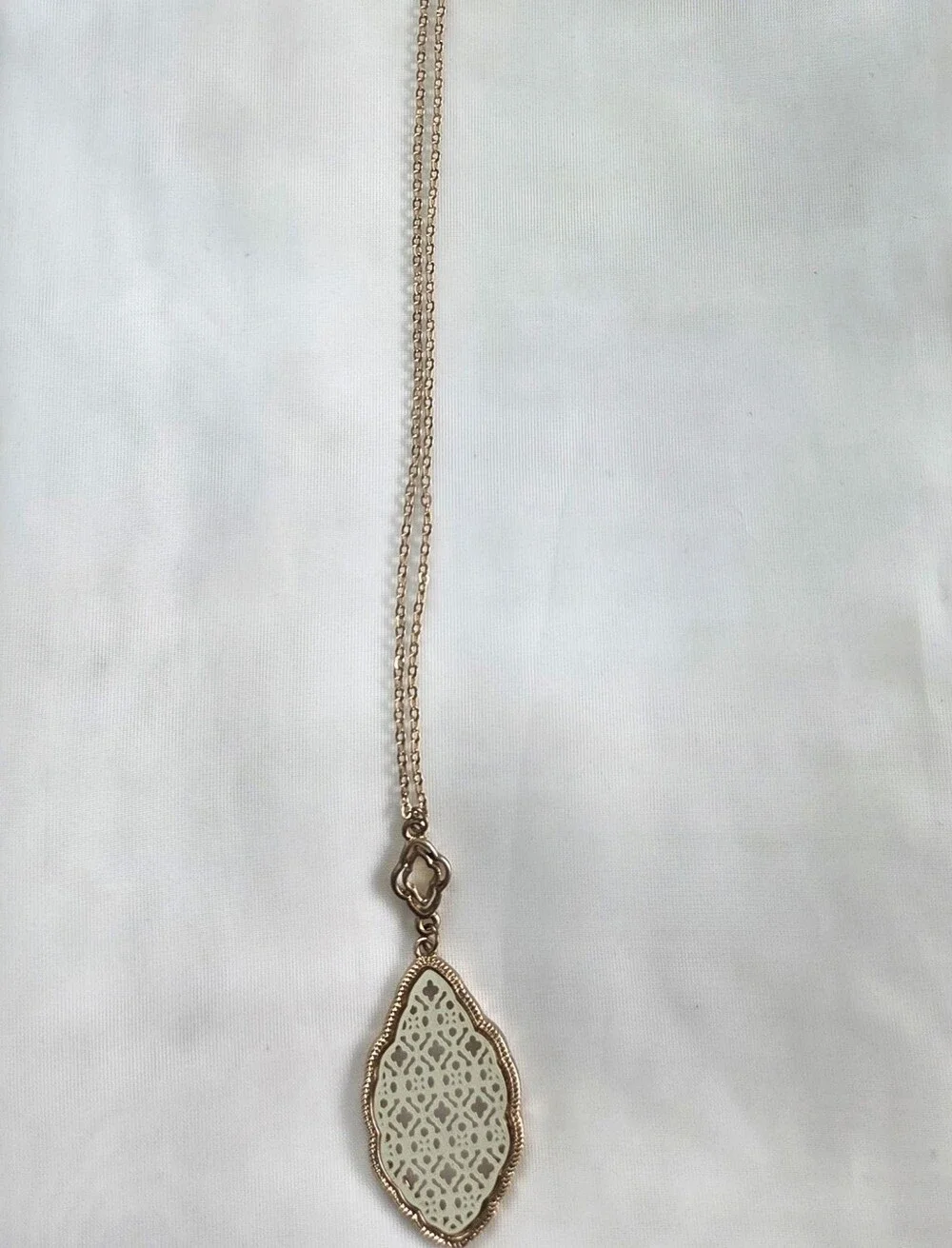 Gold Filigree Teardrop Layered Pendant Necklace